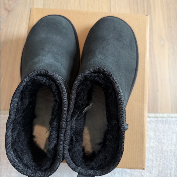 Black UGG Classic Ultra Mini Boots - Picture 5 of 6